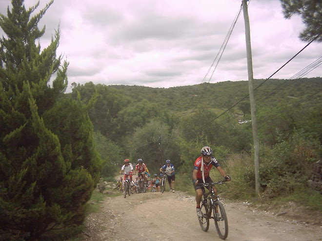 Más imágenes del evento donde participaron 160 ciclistas de distintos lugares del país.